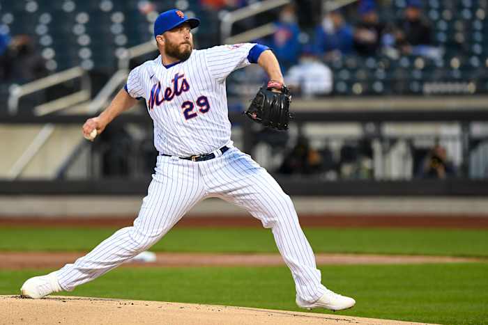 The Mets have brought back right-handed pitcher Tommy Hunter on a minor-league deal.